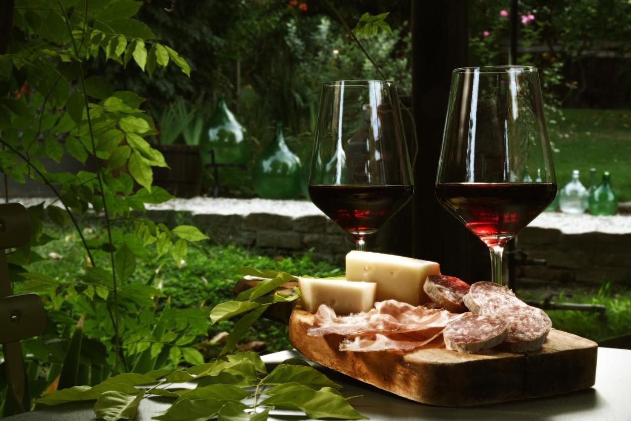 Agriturismo Il Gioco Dell'Oca Barolo Exteriör bild