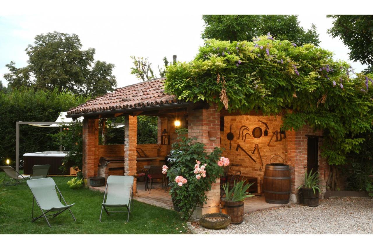 Agriturismo Il Gioco Dell'Oca Barolo Exteriör bild